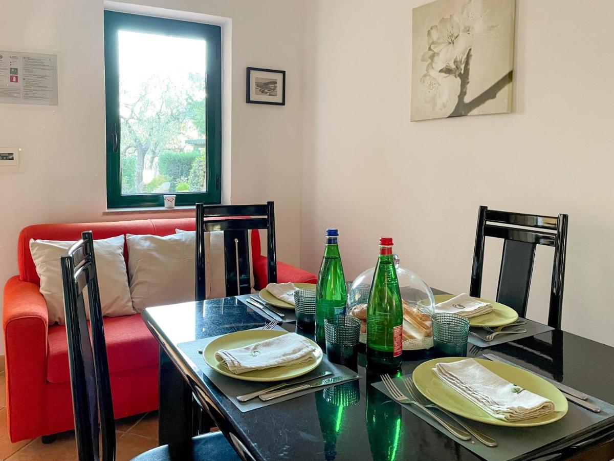 פאלינורו Residence E B&B Villamirella מראה חיצוני תמונה