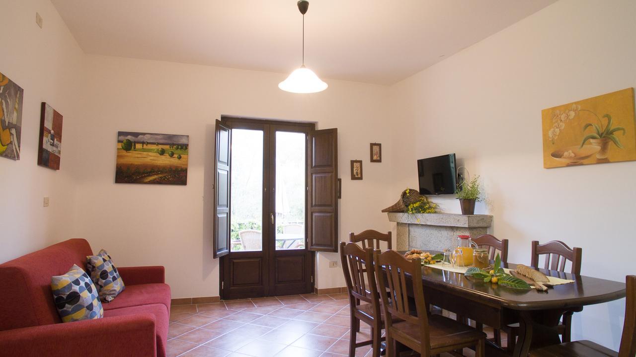 פאלינורו Residence E B&B Villamirella מראה חיצוני תמונה