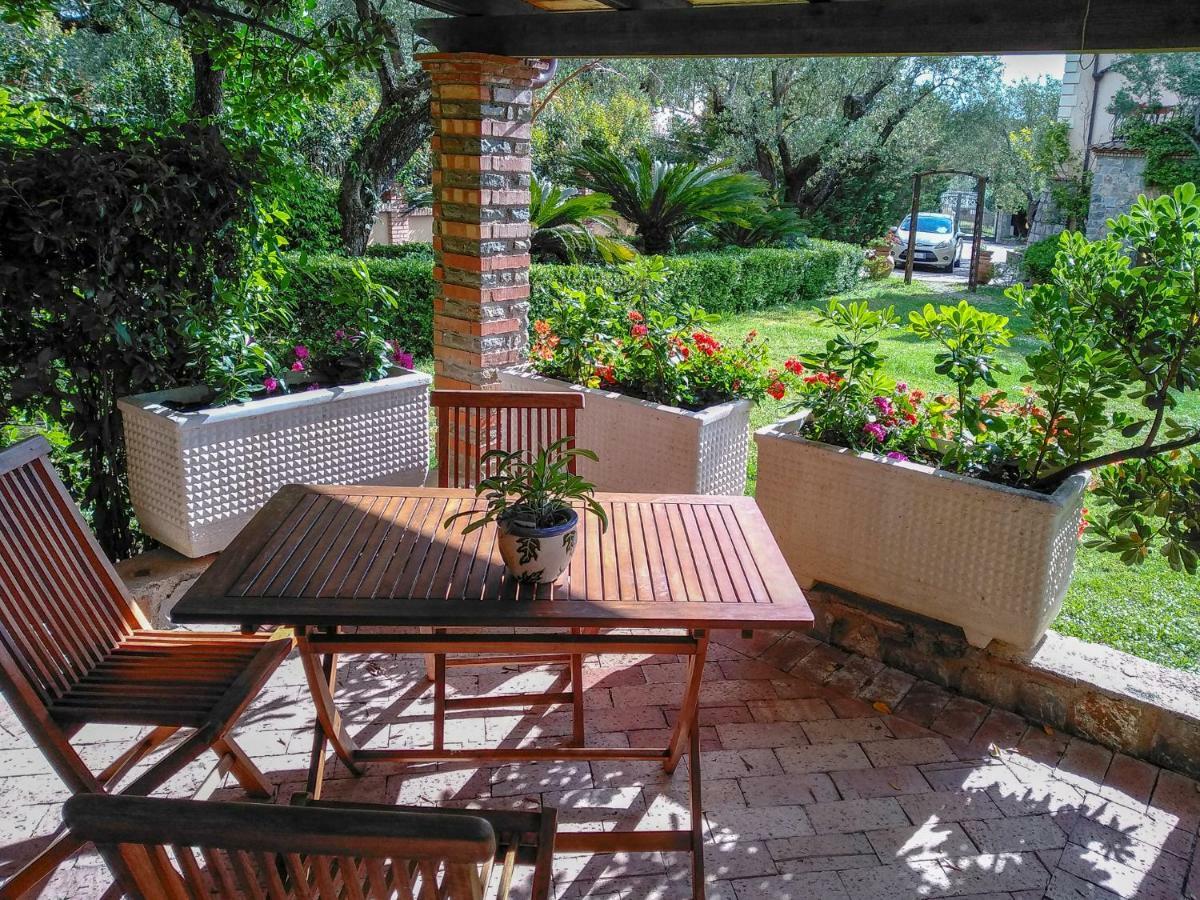 פאלינורו Residence E B&B Villamirella מראה חיצוני תמונה